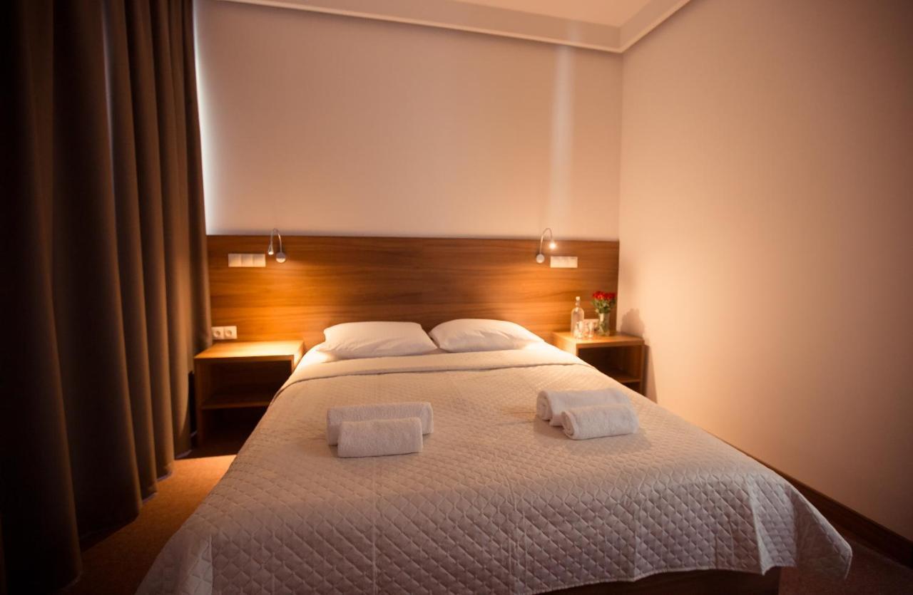 Hotel Rubin Stara Blotnica Exterior foto