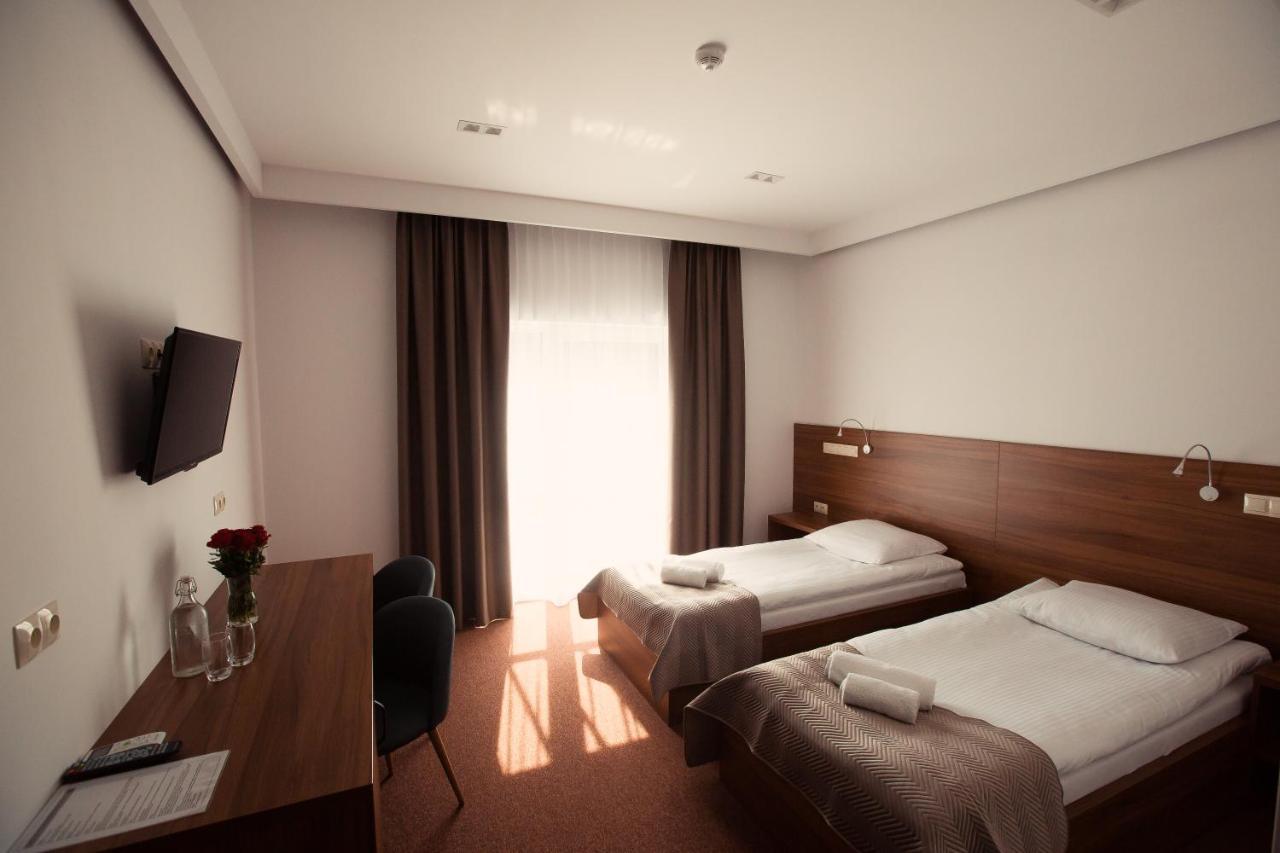 Hotel Rubin Stara Blotnica Exterior foto