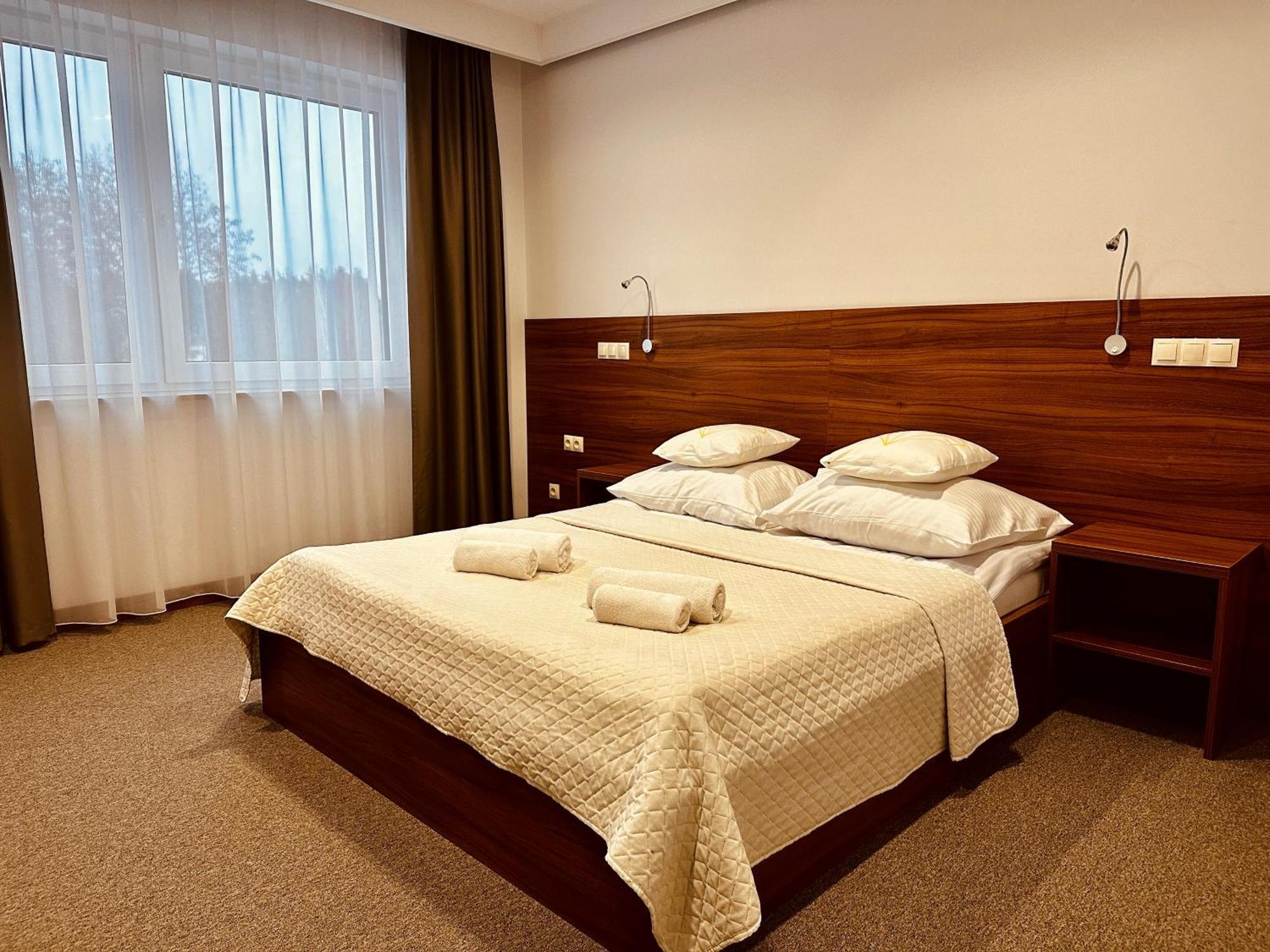 Hotel Rubin Stara Blotnica Exterior foto